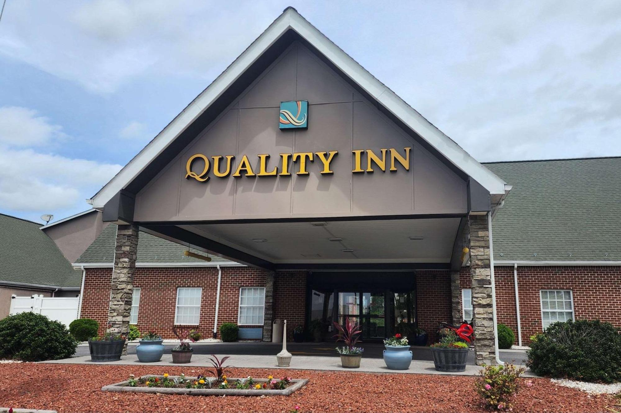 Quality Inn Dublin I-81 Екстериор снимка