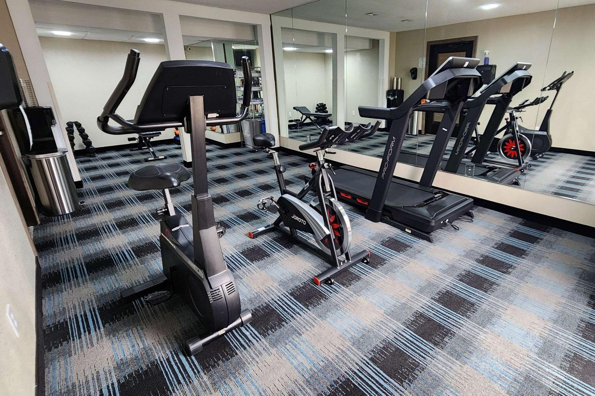Quality Inn Dublin I-81 Екстериор снимка